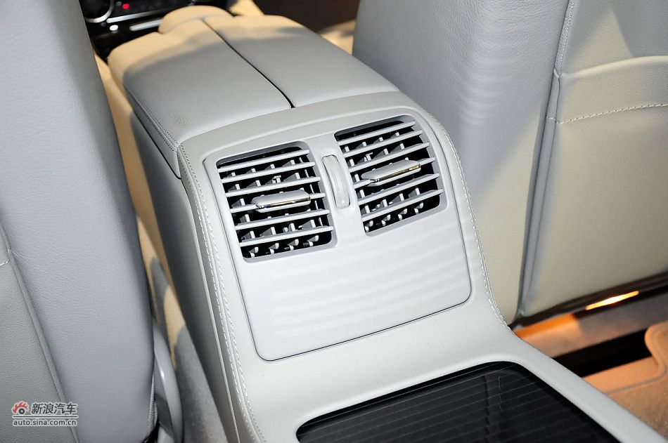 2012款奔驰CLS实拍