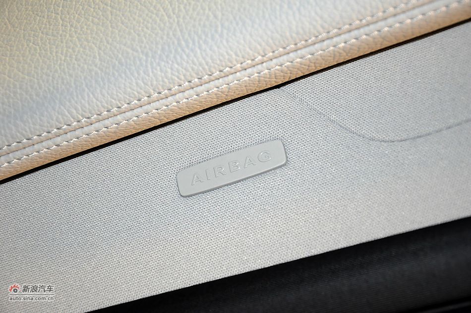 2012款奔驰CLS实拍