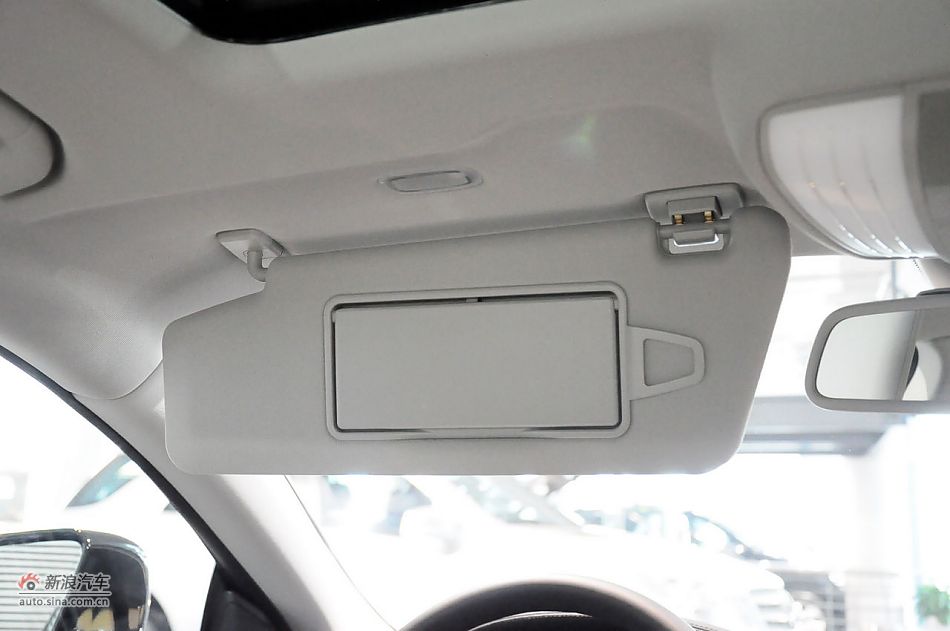 2012款奔驰CLS实拍