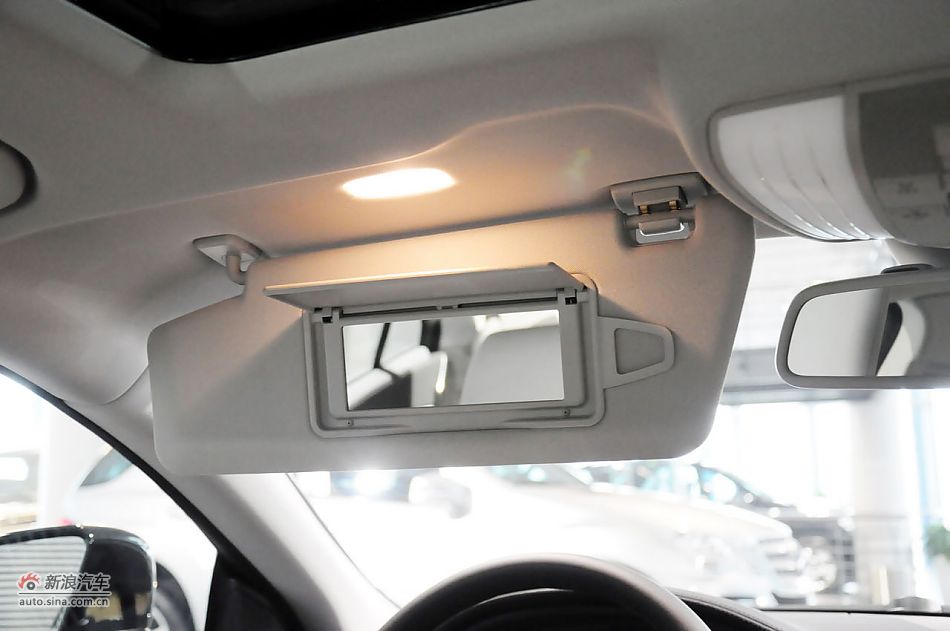 2012款奔驰CLS实拍