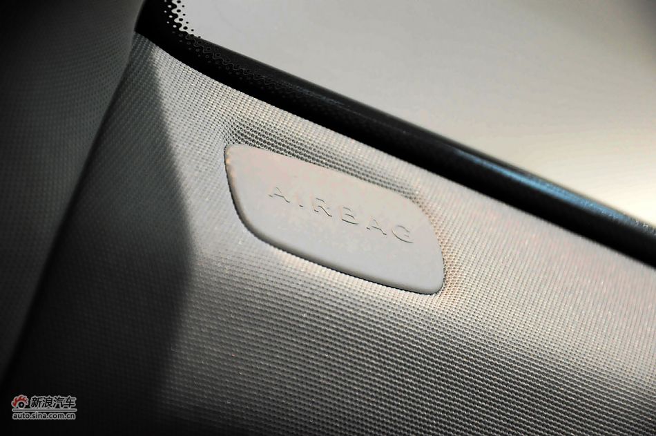 2012款奔驰CLS实拍