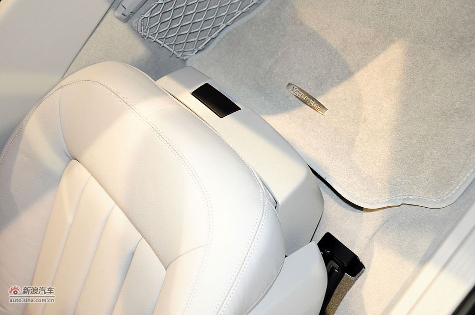 2012款奔驰CLS实拍