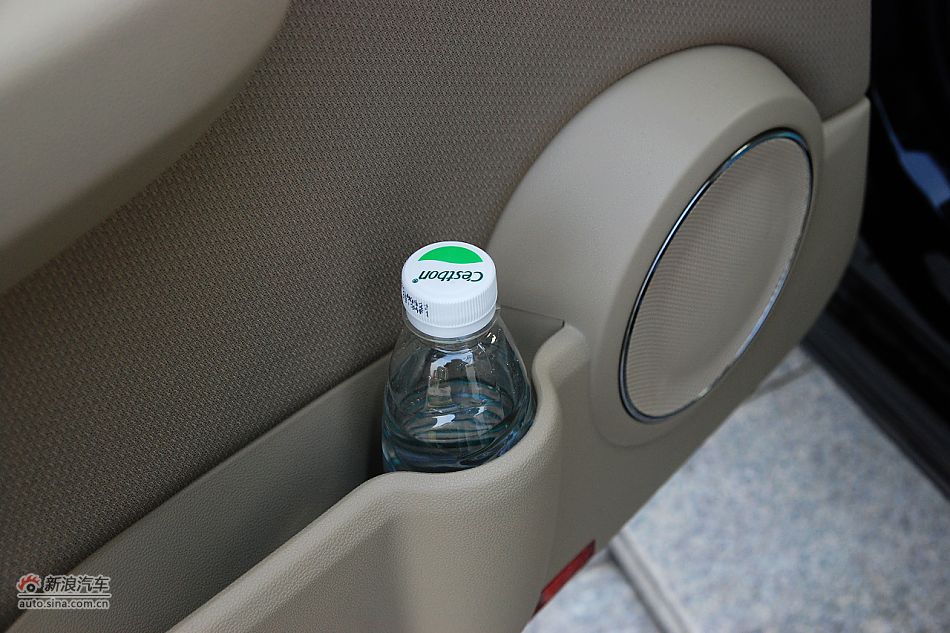 奔驰A级后侧车门