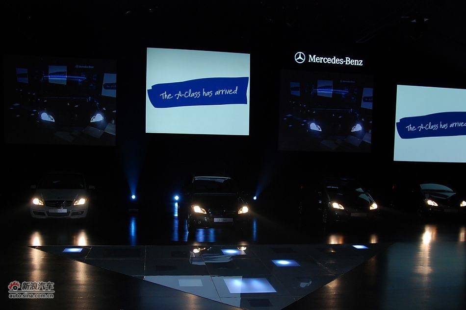奔驰A级上市现场