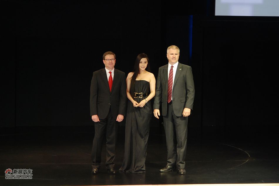 范冰冰亮相奔驰A级上市现场