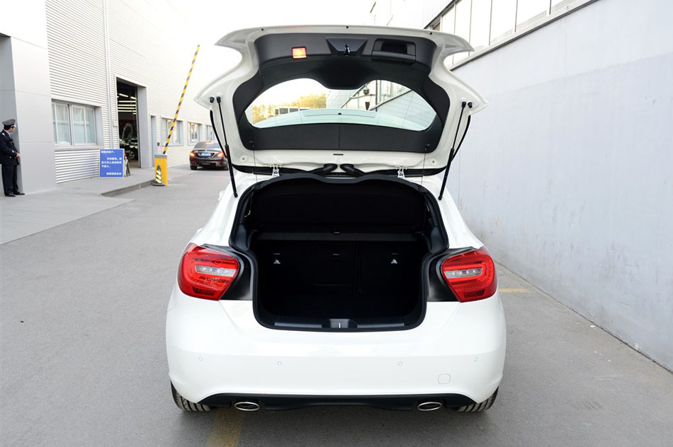 2015款 A 200 座椅空间