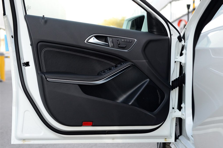 2015款 A 200 座椅空间