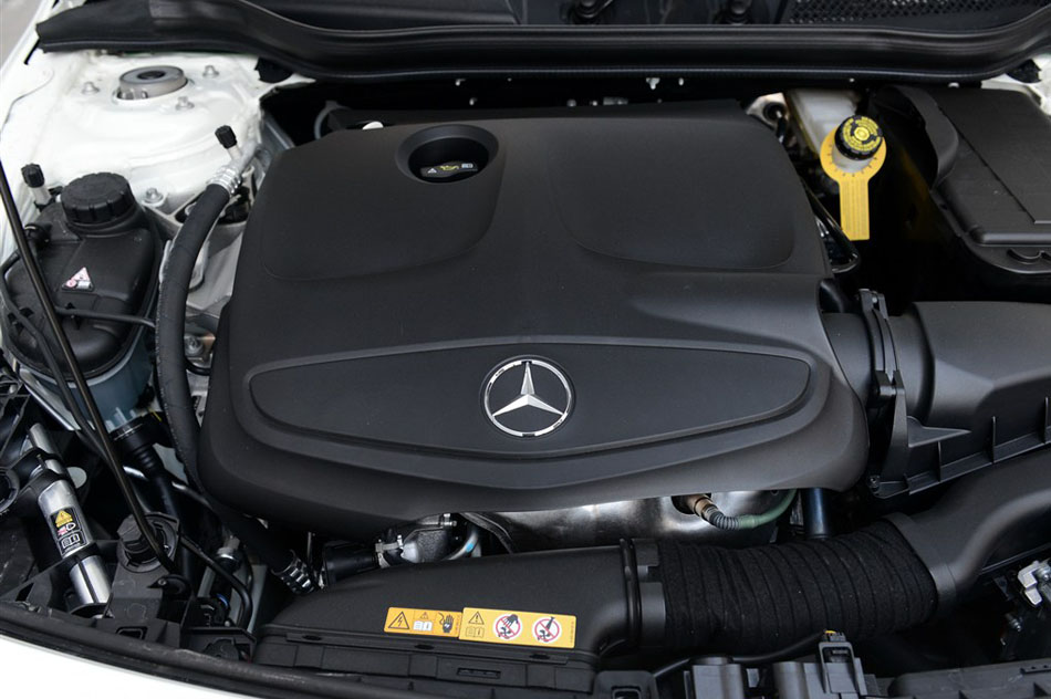 2015款 A 200 引擎底盘