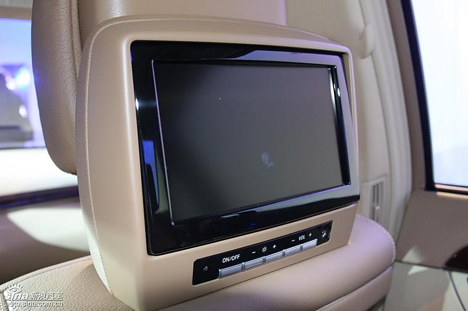 梅赛德斯-奔驰S350动感型轿车内饰实拍图