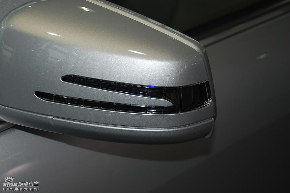 新一代奔驰S级轿车实拍图片欣赏