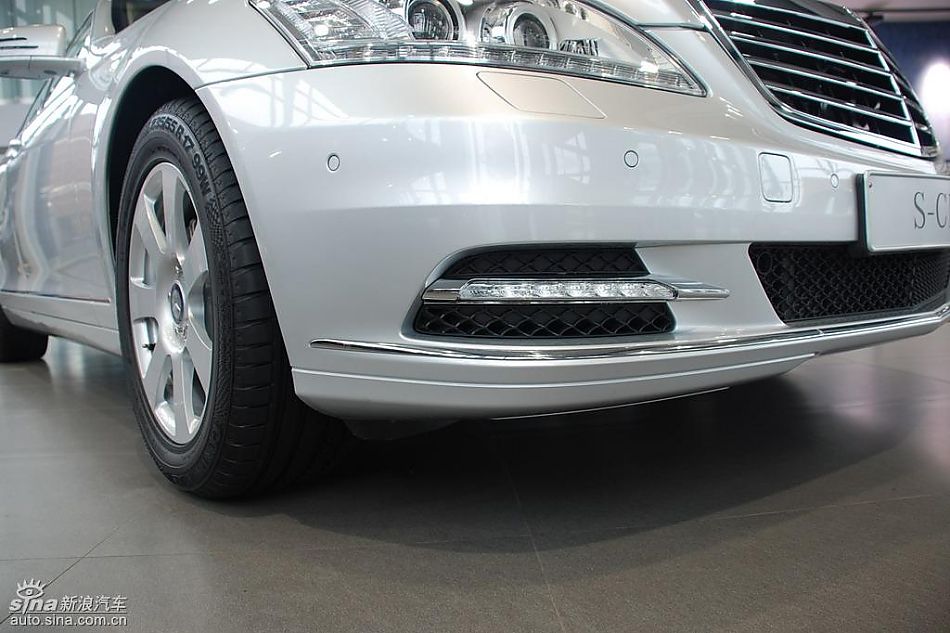 新一代奔驰S级轿车实拍图片欣赏