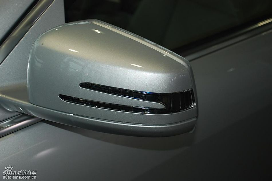 新一代奔驰S级轿车实拍图片欣赏