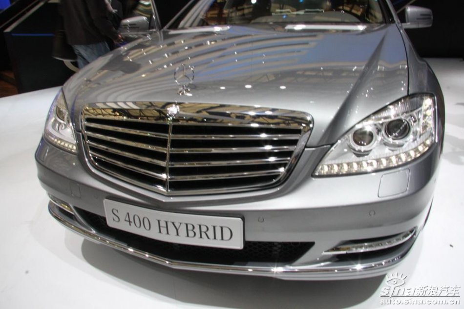 奔驰S400Hybrid