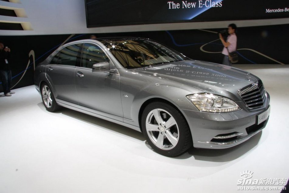 奔驰S400Hybrid