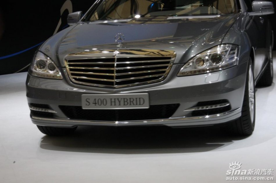 奔驰S400Hybrid