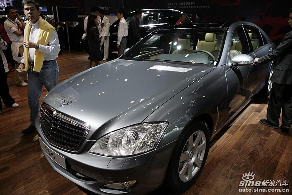 奔驰S300