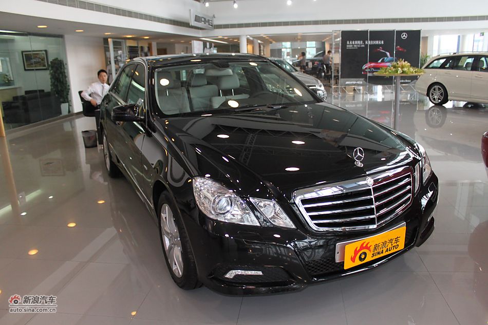 奔驰E260 CGI时尚型