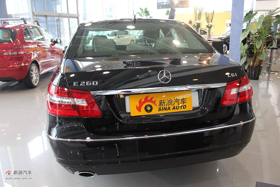奔驰E260 CGI时尚型