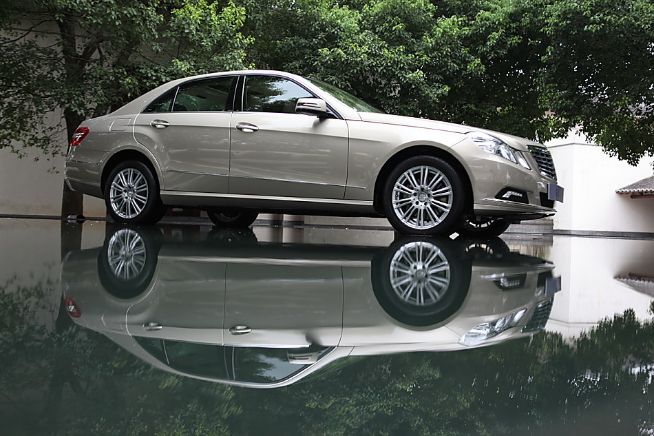 全新一代E300外观图片