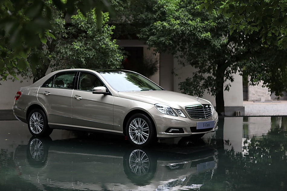 全新一代E300外观图片