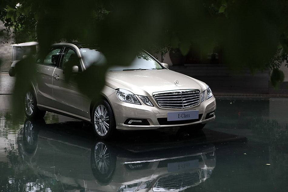 全新一代E300外观图片