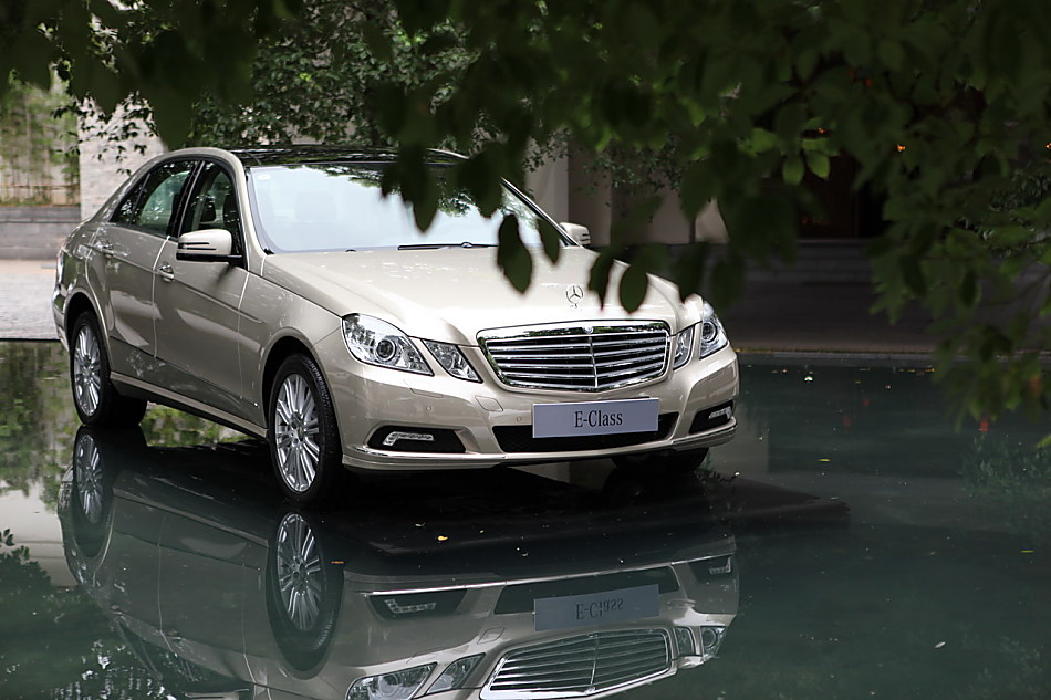 全新一代E300外观图片