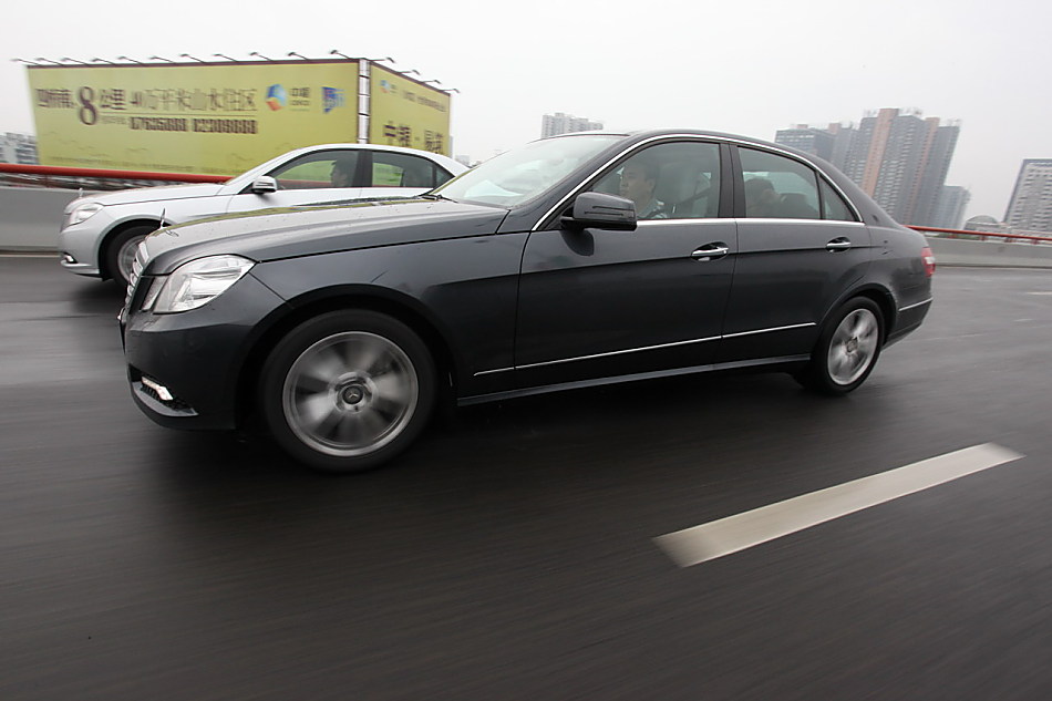 全新一代E300外观图片