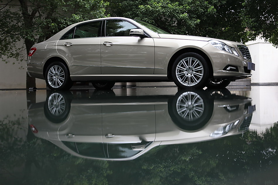 全新一代E300外观图片