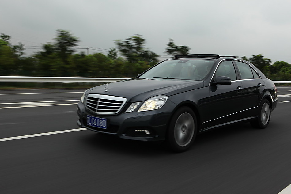 全新一代E300外观图片