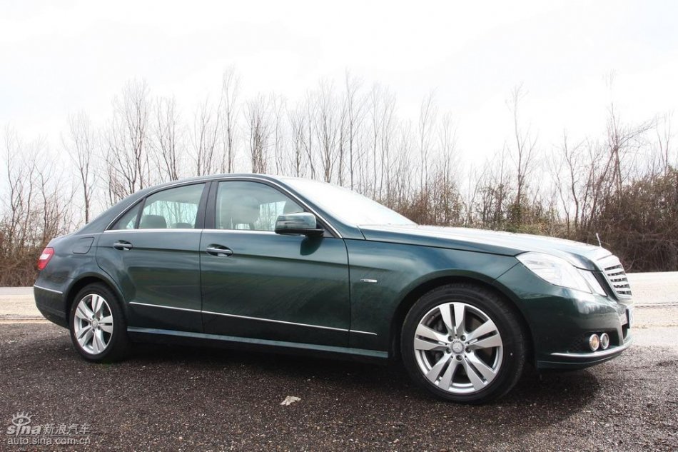 奔驰新E级试驾实拍图外观