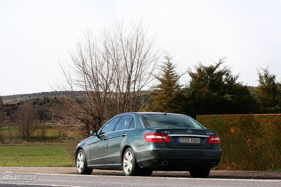 奔驰新E级试驾实拍图外观