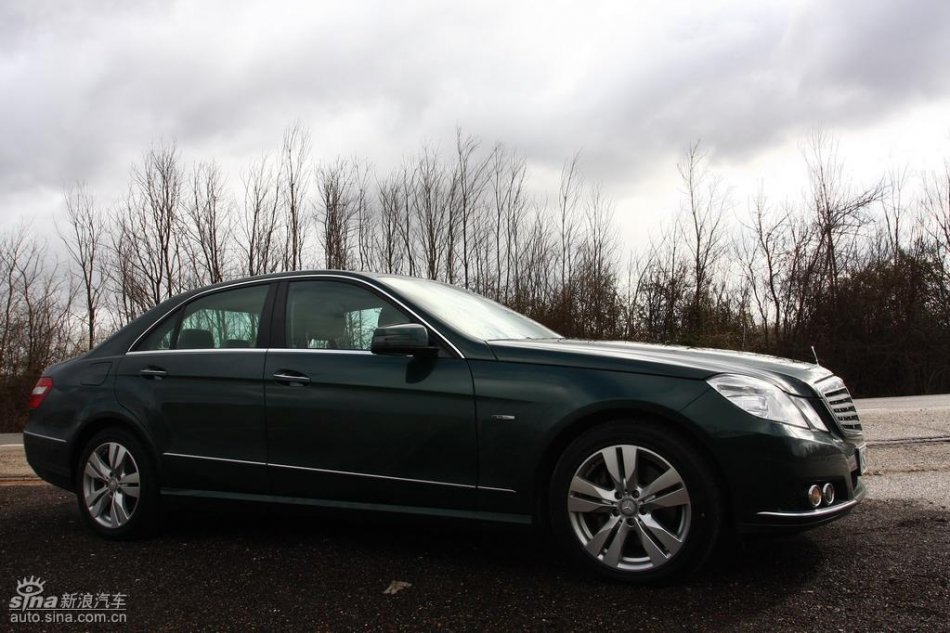 奔驰新E级试驾实拍图外观