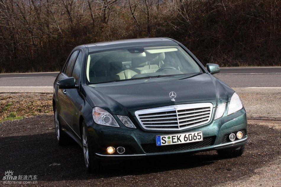 奔驰新E级试驾实拍图外观