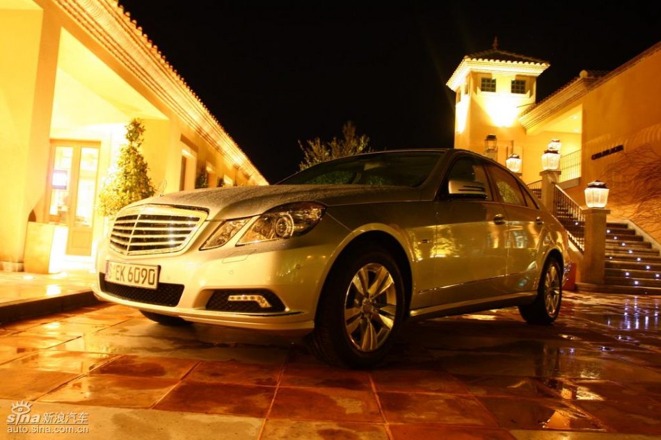 奔驰新E级试驾实拍图外观