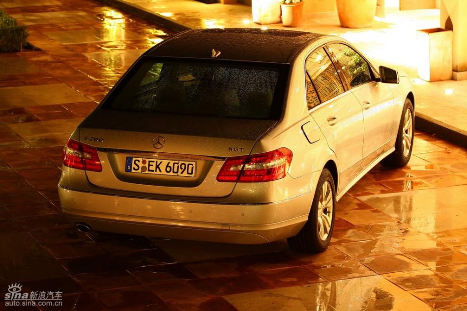 奔驰新E级试驾实拍图外观