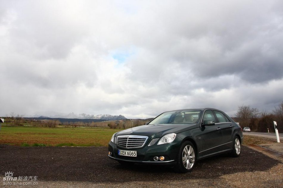 奔驰新E级试驾实拍图外观