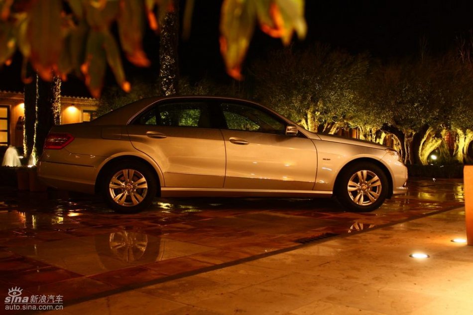 奔驰新E级试驾实拍图外观