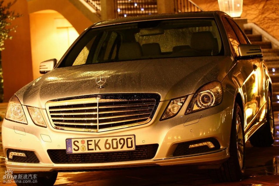 奔驰新E级试驾实拍图外观