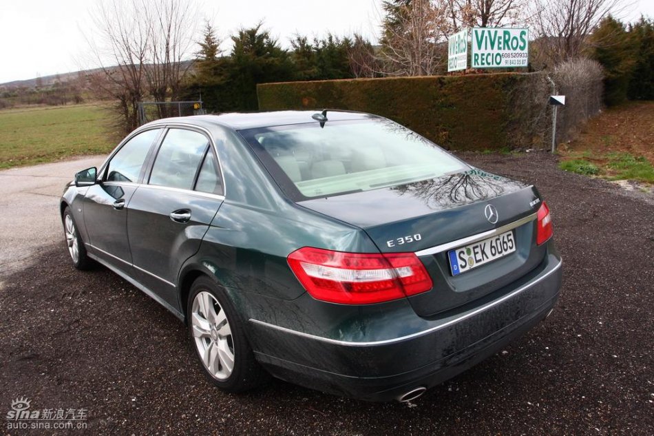 奔驰新E级试驾实拍图外观