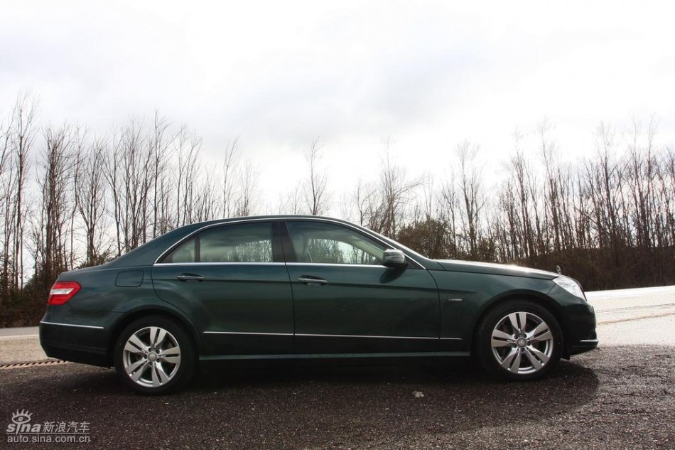 奔驰新E级试驾实拍图外观