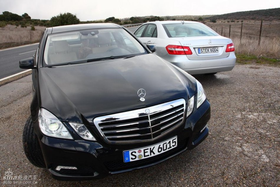 奔驰新E级试驾实拍图外观