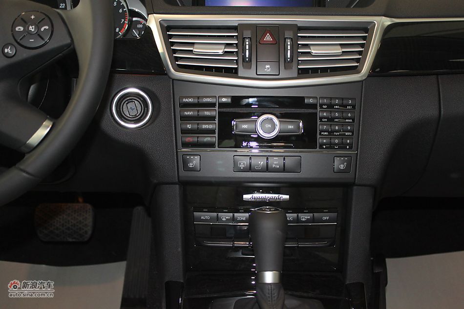 奔驰E260 CGI时尚型