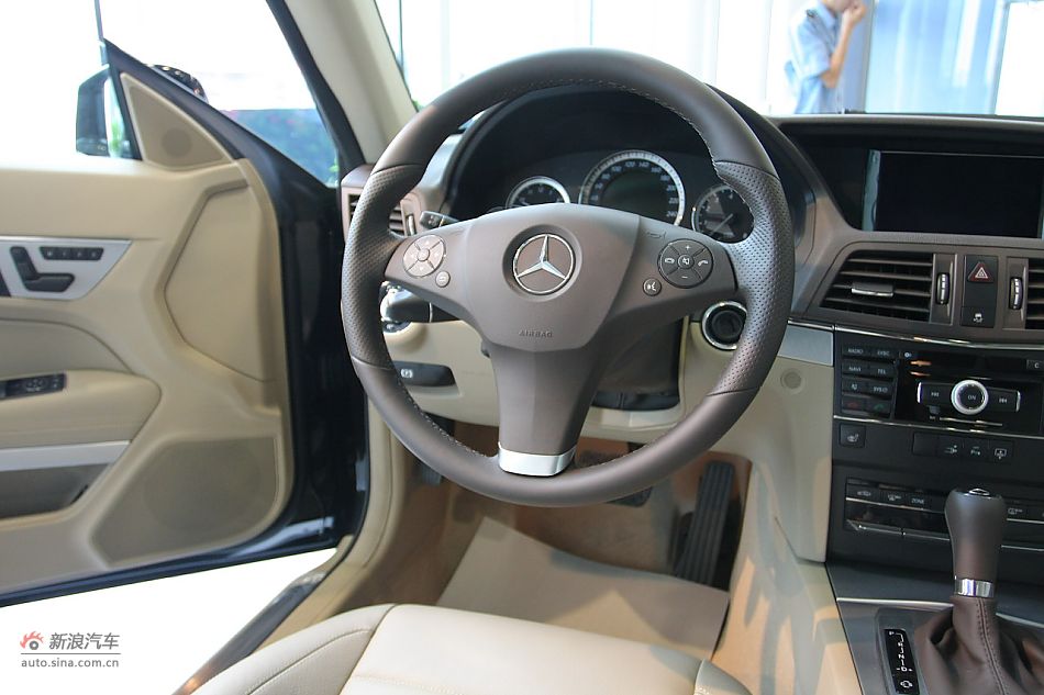 2010款奔驰E260 Coupe