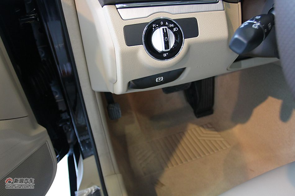 2010款奔驰E260 Coupe