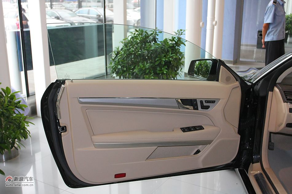2010款奔驰E260 Coupe