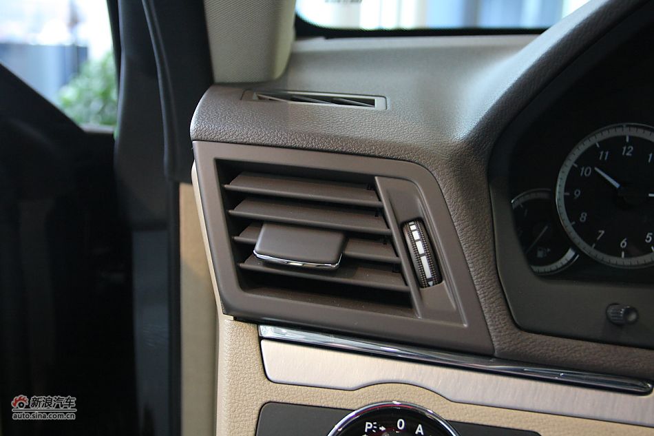 2010款奔驰E260 Coupe
