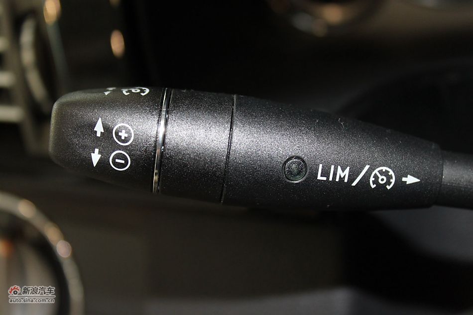 奔驰E260 CGI时尚型