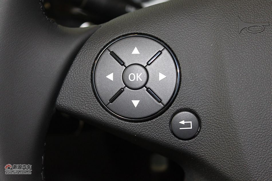 奔驰E260 CGI时尚型