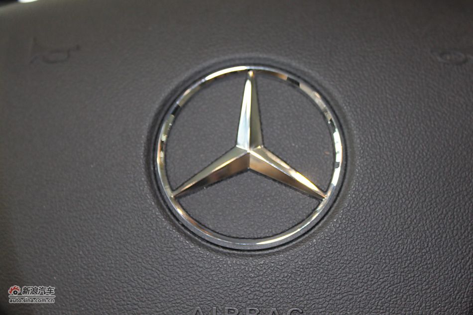 奔驰E260 CGI时尚型