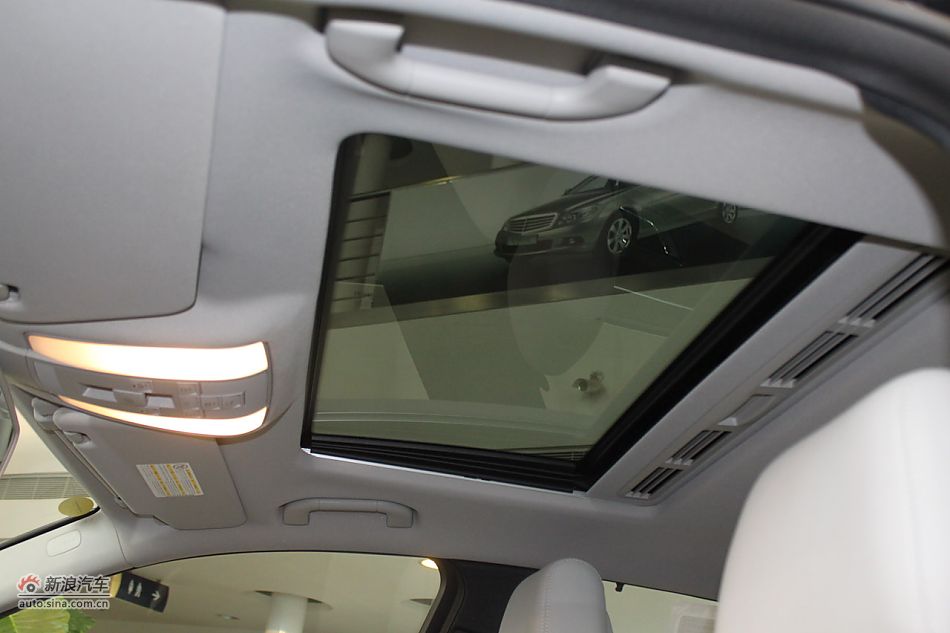 奔驰E260 CGI时尚型